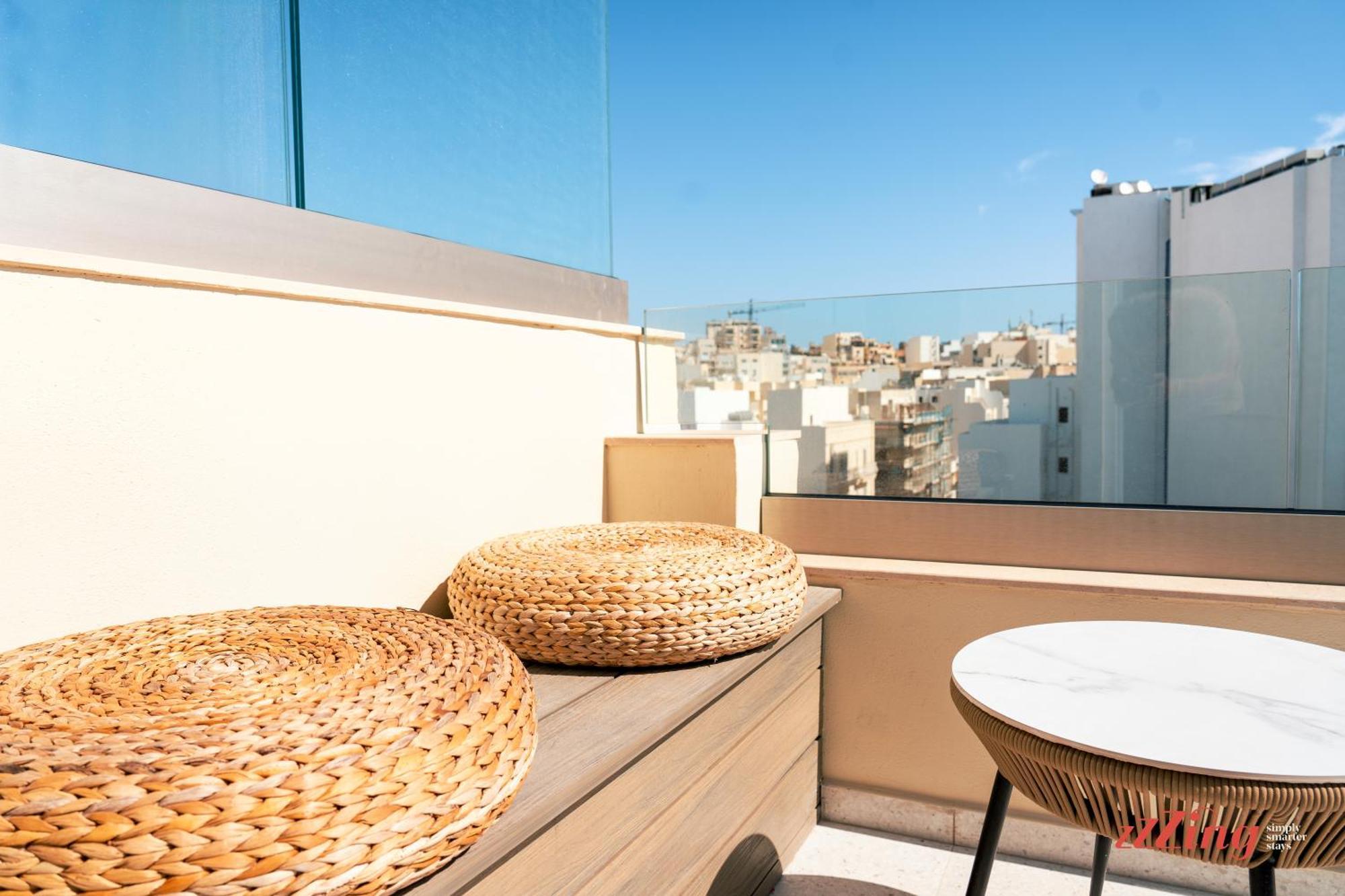 Stuart Rooms By Zzzing Gzira Exterior photo