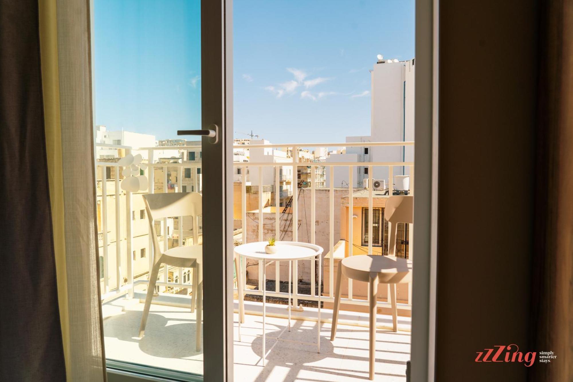 Stuart Rooms By Zzzing Gzira Exterior photo